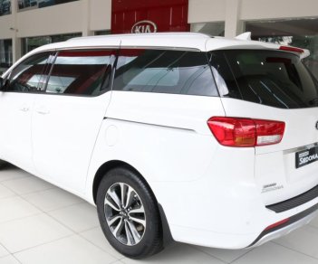 Kia VT250 2018 - Bán ô tô Kia Sedona năm sản xuất 2018, màu trắng