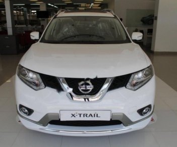 Nissan X trail 2.5 SV Premium 2017 - Cần bán Nissan X trail 2.5 SV PREMIUM đời 2017, màu trắng