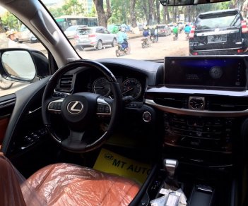 Lexus LX 570 5.7 AT 2016 - Bán Lexus LX 570 5.7 AT đời 2017, màu trắng, nhập khẩu Trung Đông