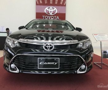 Toyota Camry 2.0E 2018 - Bán Toyota Camry sản xuất 2018, tặng BHVC + phụ kiện đầy đủ, hỗ trợ trả góp lãi suất thấp