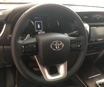 Toyota Fortuner 2.7V (4x2) 2017 - Bán Toyota Fortuner 2.7 4x2AT, nhập khẩu nguyên chiếc, xe giao ngay