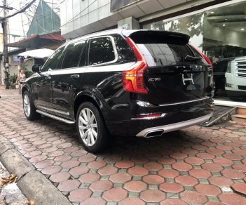 Volvo XC90 T6 2017 - Bán xe Volvo XC90 model 2017 nhập khẩu Mỹ, màu đen, mới 100%