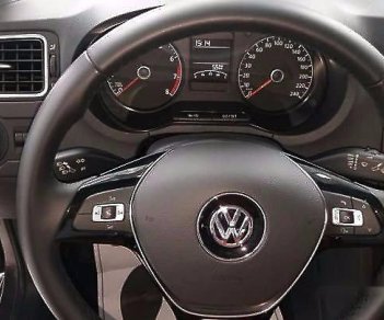 Volkswagen Polo   2015 - Bán Volkswagen Polo năm 2015, màu trắng, nhập khẩu  