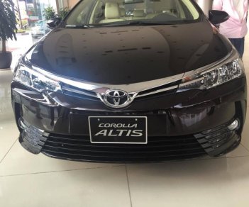 Toyota Corolla altis 1.8G MT 2018 - Cần bán Toyota Corolla Altis 1.8G MT đời 2018, màu đen, giảm sâu, hỗ trợ tốt nhất, LH ngay em Hùng 0911404101