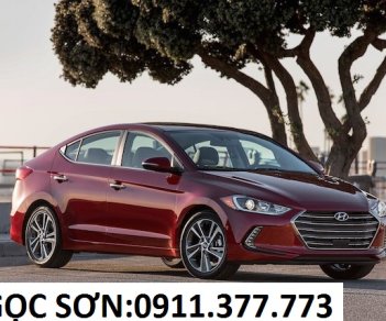 Hyundai Elantra 2017 - Bán xe Hyundai Elantra khuyến mãi sốc tháng 4, trả góp 90% xe, LH Ngọc Sơn: 0911.377.773