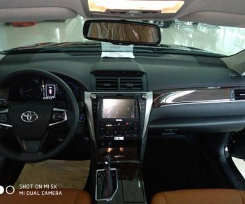 Toyota Camry 2.5Q 2018 - Bán Toyota Camry 2.5Q khuyến mãi cực sốc, tặng tiền mặt, phụ kiện chính hãng, hỗ trợ mua xe trả góp, Liên hệ ngay 0987404316