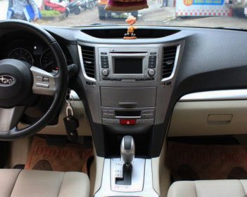 Subaru Outback   2.5 AT  2011 - Ô tô Đức Thiện bán Subaru Outback 2.5 AT đời 2011, màu vàng cát