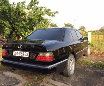 Mercedes-Benz E class AT 1990 - Xe Mercedes đời 1990, màu đen, nhập khẩu số tự động, giá tốt