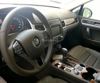Volkswagen Touareg GP 2014 - Bán Volkswagen Touareg GP đời 2014, màu xám (ghi), nhập khẩu Đức. LH Hương 0902.608.293, cam kết giá tốt nhất