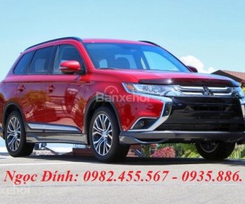 Mitsubishi Stavic 2.0 CVT 2017 - Khuyến mãi Outlander Đà Nẵng, Outlander giá sốc Đà Nẵng, giá xe Outlander 2017 Đà Nẵng