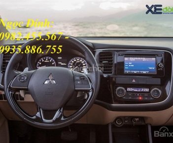 Mitsubishi Stavic 2.0 CVT 2017 - Khuyến mãi Outlander Đà Nẵng, Outlander giá sốc Đà Nẵng, giá xe Outlander 2017 Đà Nẵng