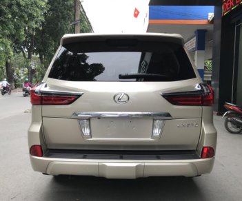 Lexus LX 570 2017 - Bán Lexus LX570 màu vàng cát, nhập Mỹ 2018, giao xe ngay, giấy tờ trao tay