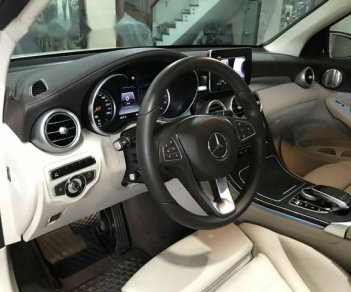 Mercedes-Benz GLK Class  GLC 300  2016 - Bán Mercedes GLC 300 đời 2016, màu trắng