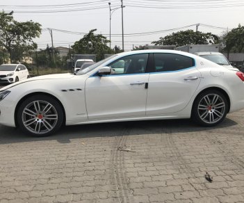 Maserati Sport 2018 - Giá xe Maserati Ghibli Gran Lusso mới, bán Maserati Ghibli Gran Lusso mới giá tốt