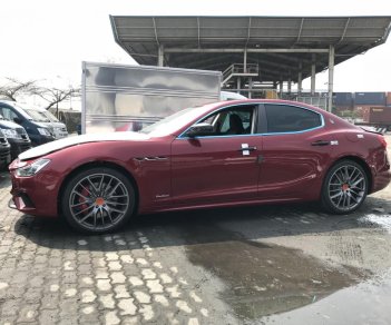 Maserati 2018 - Bán xe Maserati Ghibli chính hãng nhập mới, xe Maserati Ghibli màu đỏ nóc trắng