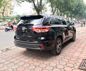 Toyota Highlander LE 2018 - Bán xe Toyota Highlander LE năm 2018, màu đen, màu đỏ nhập khẩu Mỹ