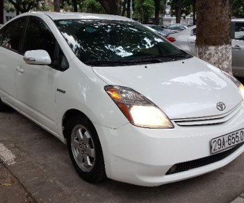 Toyota Prius Hybrid 2009 - Bán ô tô Toyota Prius Hybrid đời 2009, màu trắng, xe nhập, giá tốt
