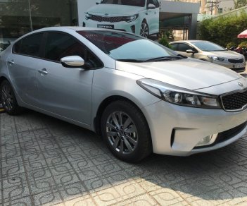 Kia Cerato 1.6 AT 2018 - Bán xe Cerato 1.6 AT, số tự động, đẳng cấp tiện nghi, giá tốt nhất TP HCM, giao xe ngay, đủ màu