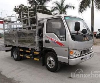 JAC HFC 2017 - Bán xe tải 2 tấn, 2.4 tấn thùng bạt kín tại Thái Bình, máy Isuzu, bảo hành 3 năm