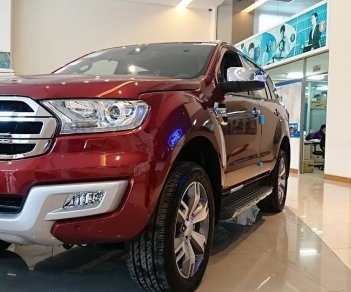 Ford Everest 2.2AT Titanium 2018 - Bán Ford Everest 2.2AT bản Titanium năm 2018, màu đỏ, mới 100%. Vui lòng L/H 090.778.2222