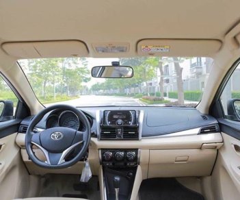 Toyota Vios 1.5 E MT 2018 - Bán ô tô Toyota Vios 1.5 E năm 2018, màu vàng
