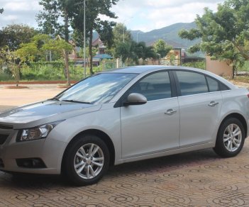 Chevrolet Cruze LS 2015 - Cần bán xe Chevrolet Cruze 1.6 màu bạc