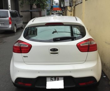 Kia Rio AT 2013 - Bán xe Kia Rio đời 2013, màu trắng, nhập khẩu