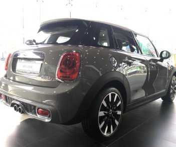 Mini Cooper 2016 - Cần bán Mini Cooper S 5 cửa Moonwalk Grey, nhập khẩu từ Anh Quốc