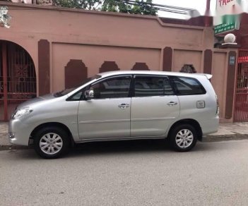 Toyota Innova   G  2012 - Bán xe Toyota Innova G năm 2012, màu bạc xe gia đình, giá tốt