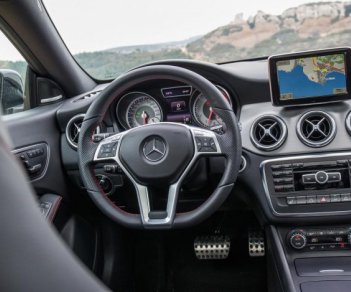 Mercedes-Benz GLA-Class GLA250 2017 - Bán xe Mercedes GLA250 4Matic giá cực tốt
