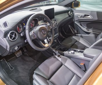 Mercedes-Benz GLA-Class GLA250 2017 - Bán xe Mercedes GLA250 4Matic giá cực tốt