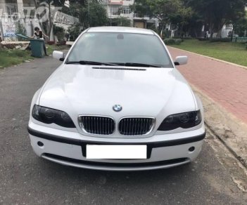 BMW 3 Series  318i 2005 - Bán BMW 3 Series 318i năm 2005, màu trắng, nhập khẩu xe gia đình