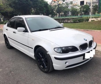 BMW 3 Series 318i 2005 - Cần bán xe BMW 3 Series 318i năm 2005, màu trắng xe gia đình