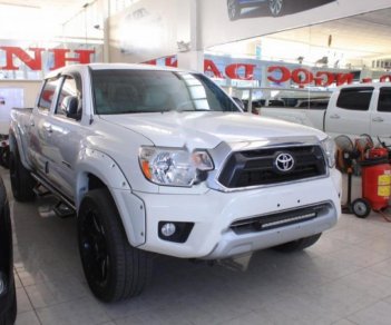 Toyota Tacoma 2015 - Cần bán xe Toyota Tacoma đời 2015, màu trắng, nhập khẩu nguyên chiếc