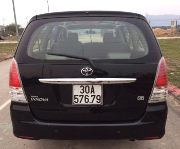 Toyota Innova 2.0G  2011 - Bán xe Toyota Innova đời 2011, màu đen chính chủ giá cạnh tranh