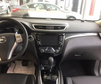 Nissan X trail 2.5 SV Premium 2018 - Cơ hội mua xe Nissan X-Trail 2.5 SV giá tốt tại Quảng Bình, LH 0911369626