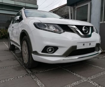 Nissan X trail 2.5 SV Premium 2018 - Cơ hội mua xe Nissan X-Trail 2.5 SV giá tốt tại Quảng Bình, LH 0911369626