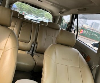 Toyota Innova 2.0G 2010 - Vợ chồng chị Thu cần bán gấp Innova G 2010, màu cát vàng