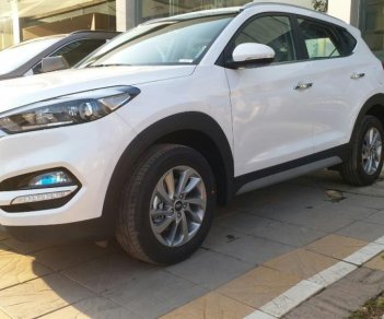 Hyundai Tucson 2.0MPI 2018 - Bán xe Hyundai Tucson 2.0MPI năm 2018, màu trắng, giá chỉ 755 triệu