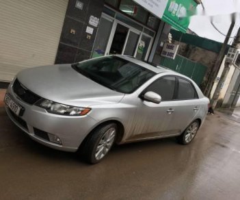 Kia Forte SLI 2009 - Cần bán gấp Kia Forte SLI năm sản xuất 2009, màu bạc ít sử dụng, giá tốt