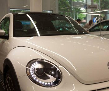 Volkswagen New Beetle Dune 2017 - Bán xe Volkswagen Beetle Dune đời 2017, màu trắng, nhập khẩu chính hãng - LH: 0933.365.188