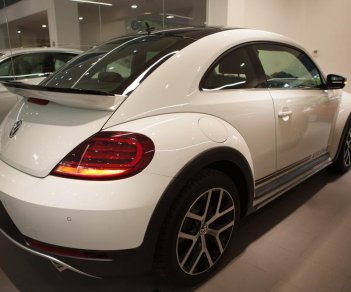 Volkswagen New Beetle Dune 2017 - Bán xe Volkswagen Beetle Dune đời 2017, màu trắng, nhập khẩu chính hãng - LH: 0933.365.188