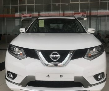 Nissan X trail 2.5 SV Premium 2018 - Bán ô tô Nissan X trail 2.5 SV Premium, màu trắng, giá tốt, giao xe ngay, hỗ trợ trả góp