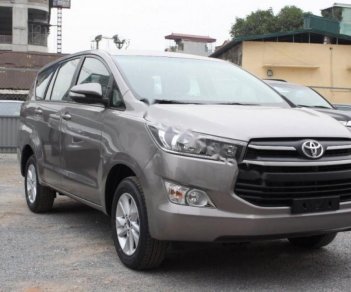 Toyota Innova 2.0G 2018 - Bán xe Toyota Innova 2.0G 2018, màu xám