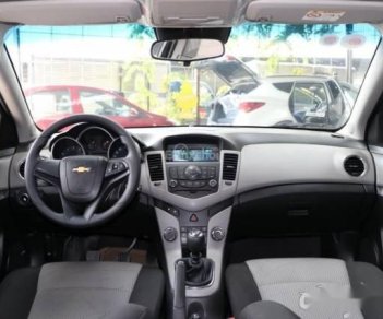 Chevrolet Cruze LS  2015 - Bán Chevrolet Cruze LS sản xuất năm 2015, màu bạc số sàn