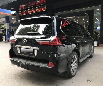 Lexus LX 2016 - Bán xe Lexus LX 570 5.7 AT sản xuất 2016, màu đen, xe nhập Trung Đông, chạy 2 vạn