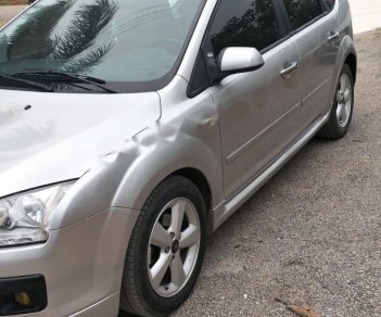 Ford Focus S 2.0 AT 2006 - Bán xe Ford Focus sản xuất năm 2006, màu bạc, 275 triệu