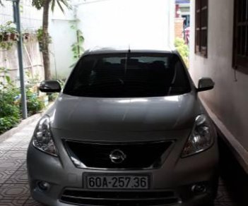 Nissan Sunny   2015 - Chính chủ bán gấp Nissan Sunny năm 2015, màu bạc