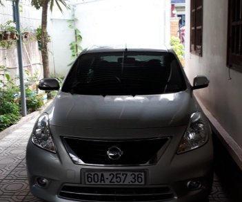 Nissan Sunny 2015 - Cần bán Nissan Sunny đời 2015, màu bạc