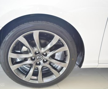 Mazda 6 2018 - Bán xe Mazda 6 đời 2018, màu trắng